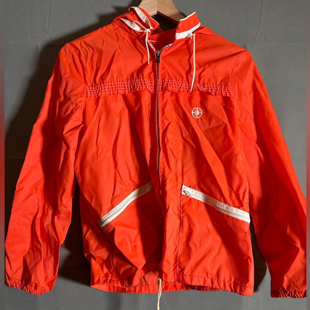 Vintage 70’s 80’s windbreaker orange size small